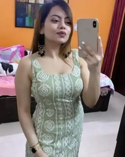 Call Girl in Hemis